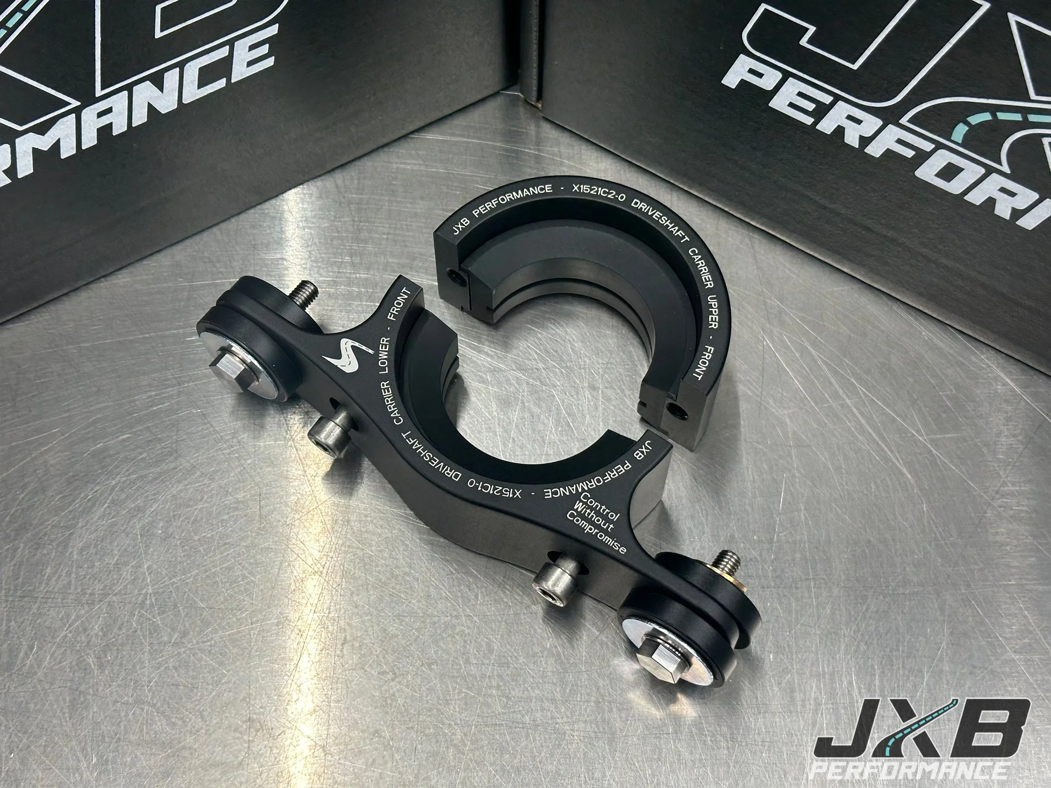 Jaguar F-Pace (X761) with 3.0/5.0 Driveshaft Center Support